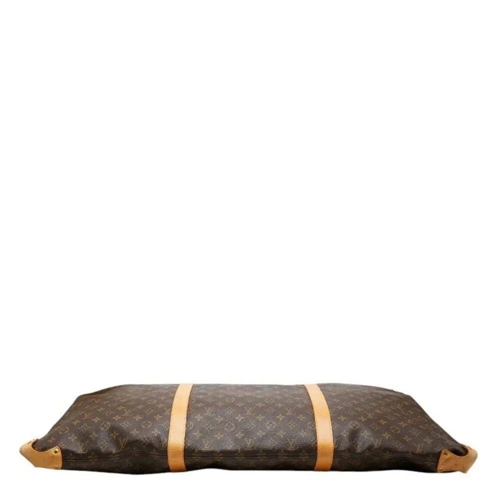 Louis Vuitton delivery duty